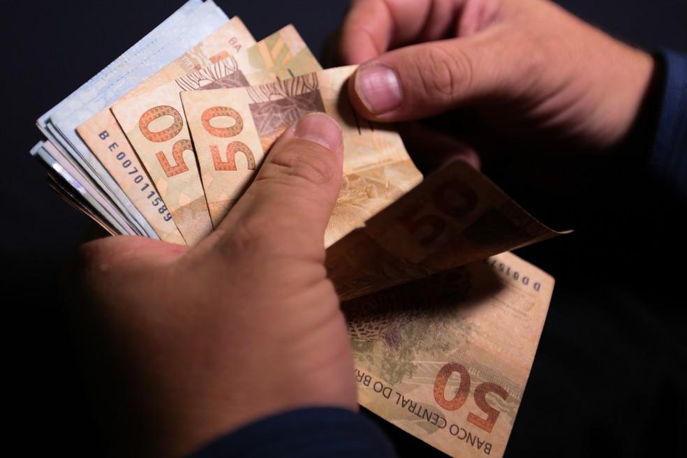 Notas de R$ 50, contagem de cédulas