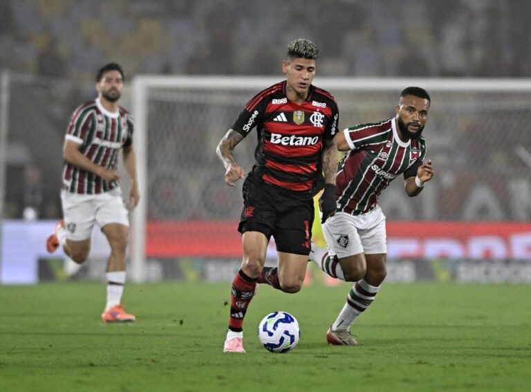 Flamengo Aumenta Possibilidade de Título para 70% Mesmo com Derrota