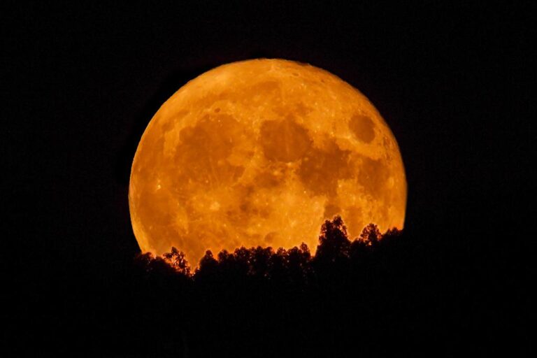 Superlua Iluminará o Céu do Brasil Nesta Quarta-feira