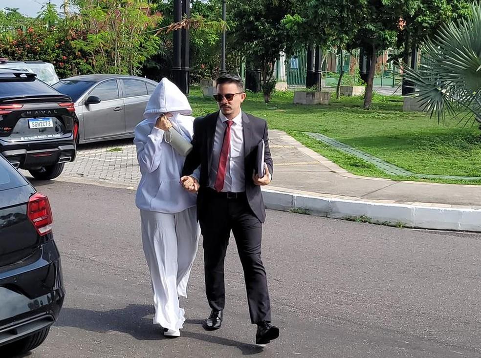 Médica e técnica de enfermagem prestam depoimento