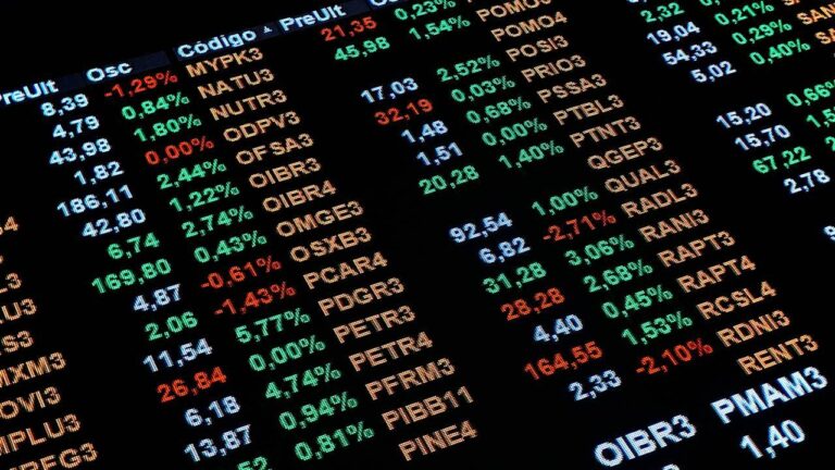 EUA suspendem tarifa de 40% e Ibovespa abre em queda com cautela internacional