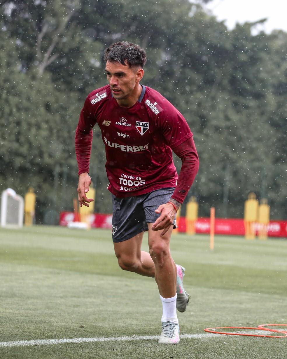 Enzo Díaz em treino do São Paulo