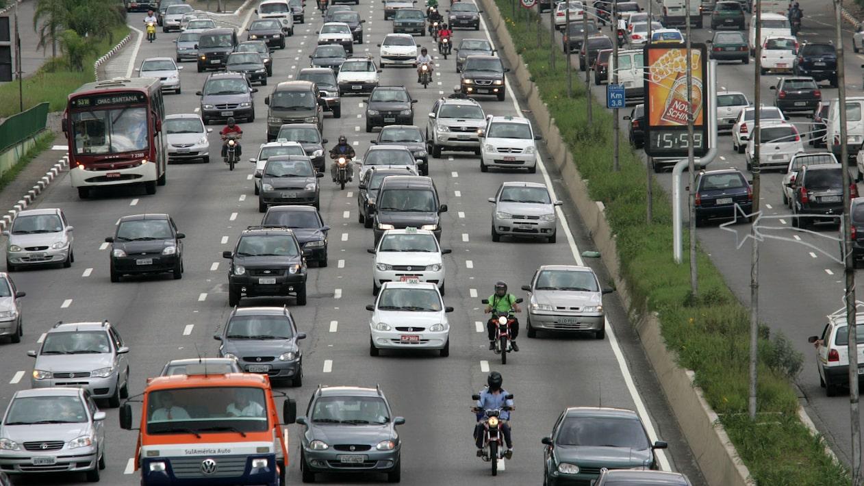 Imagem do rodízio de veículos voltando em São Paulo