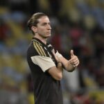 Flamengo goleia Sampaio Corrêa e avança às quartas do Carioca: um jogo marcado por emoções