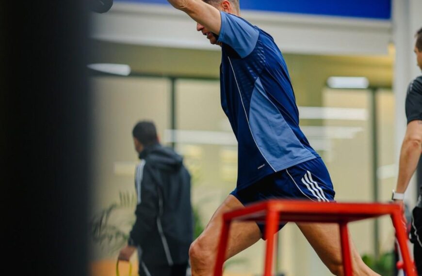 Cristiano Ronaldo sofre lesão e Al-Nassr tranquiliza torcedores com imagens de recuperação