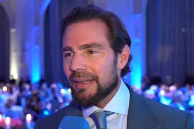 Investigação da PF sobre Daniel Vorcaro e suas relações com grupos de mídia