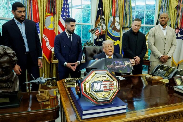 Donald Trump Recebe Lutadores do UFC e Anuncia Evento na Casa Branca