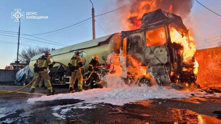 Aumenta a Tensão: Ataques Russos em Meio ao Dia da Vitória em Moscou