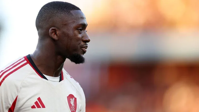 Ibrahima Konaté deve deixar Liverpool após falha nas negociações de contrato