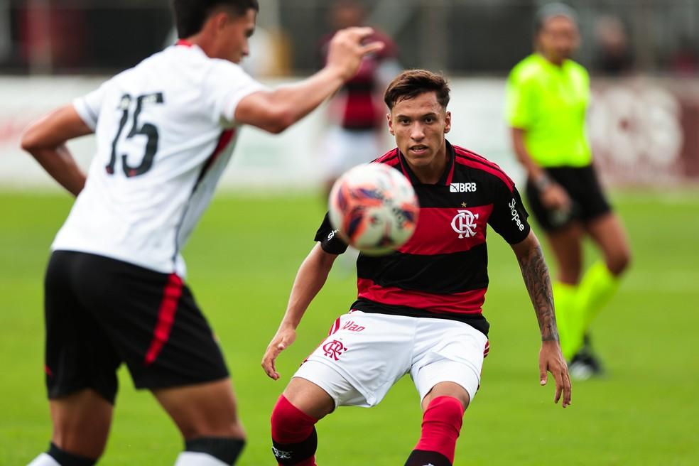 Sayago em sua estreia pelo Flamengo