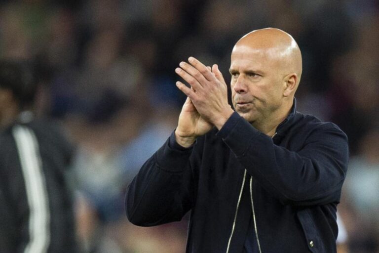 Despedida de Arne Slot: Liverpool e treinador encerram parceria após duas temporadas