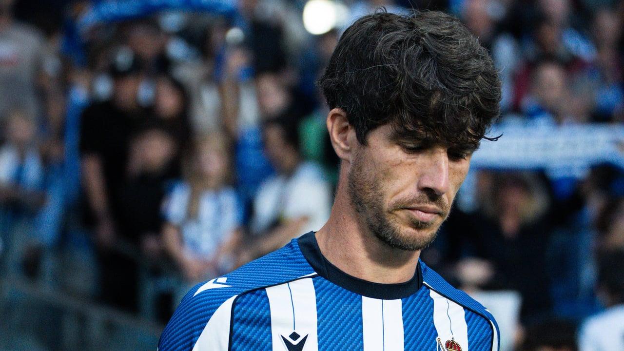 Elustondo se despide de la Real Sociedad: 'La Real ha sido mi familia y lo seguirá siendo'