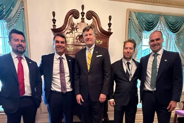 Encontro entre Flávio Bolsonaro e autoridades americanas