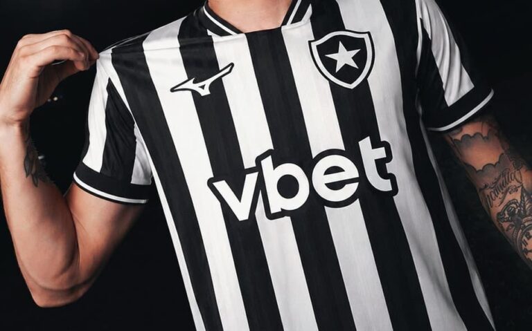 Botafogo apresenta nova coleção de uniformes da Mizuno para a temporada 2026/2027
