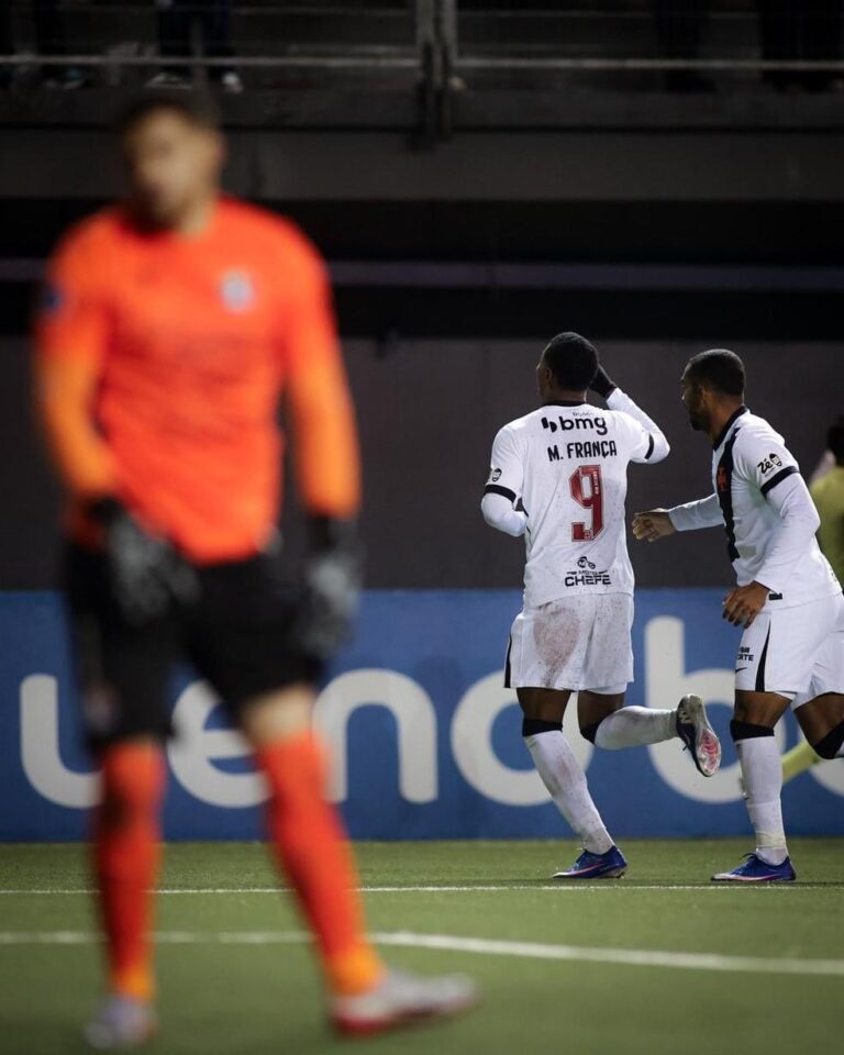 Vasco vence o Audax Italiano de virada e se destaca na Sul-Americana