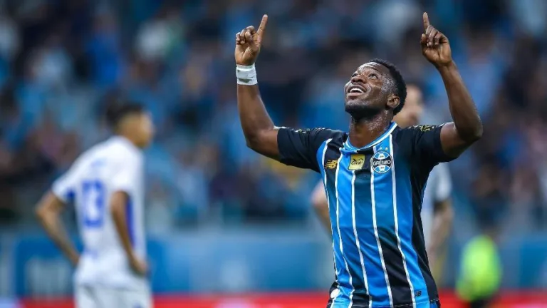 Grêmio busca vitória contra o Palestino na Copa Sul-Americana; saiba como assistir