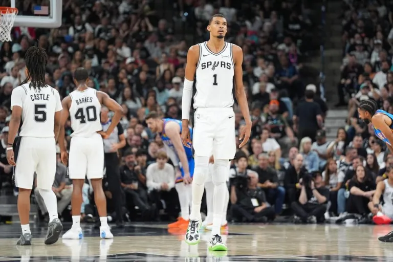 Wembanyama Brilha e Spurs Empatam Final do Oeste com Vitória sobre OKC