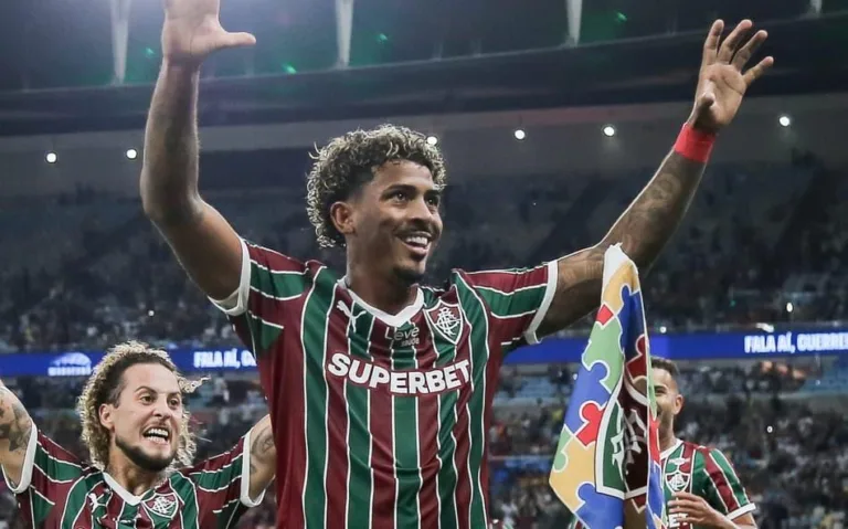 Fluminense Enfrenta o Vitória no Maracanã: Confira Escalações e Onde Assistir
