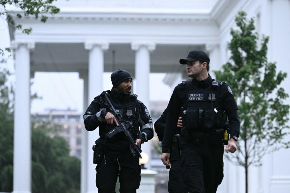 Agentes do Serviço Secreto após o bloqueio na Casa Branca