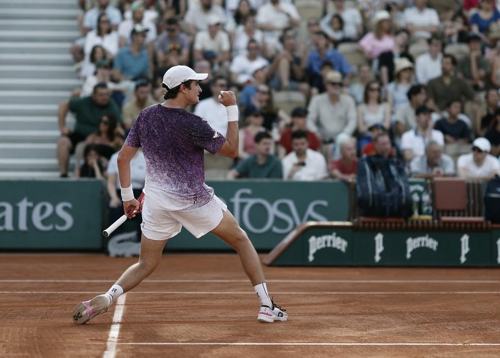 João Fonseca na estreia em Roland Garros