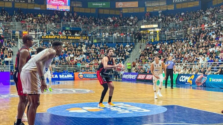 Franca avança para a final do NBB após vencer Brasília em jogo dramático