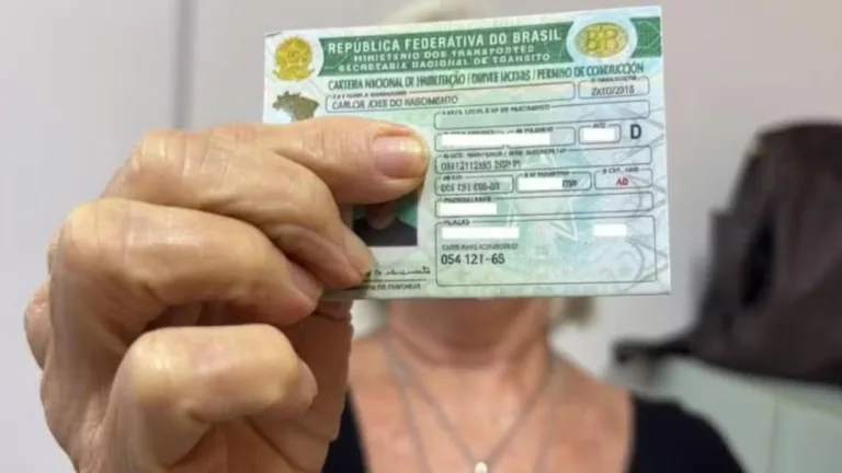 CNH mais barata: Brasil economiza R$ 1,8 bilhões com curso teórico gratuito