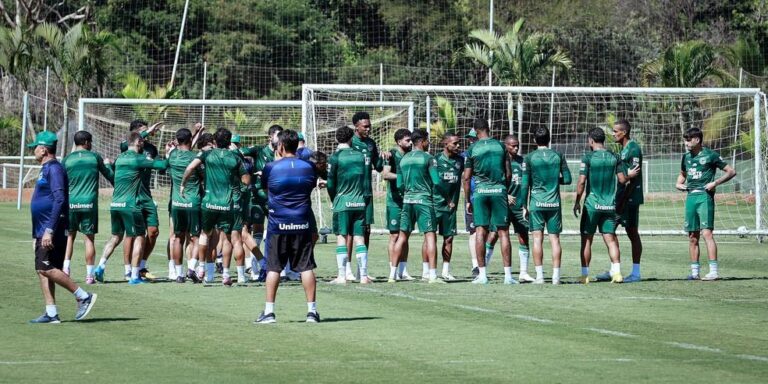 Goiás Enfrenta Vila Nova em Clássico da Série B com Desfalques e Novidades no Ataque