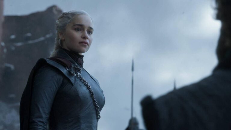 Emilia Clarke Revela Luta Contra Aneurismas Durante Game of Thrones