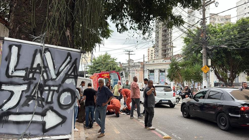 Universitários brigam e ficam feridos no RJ