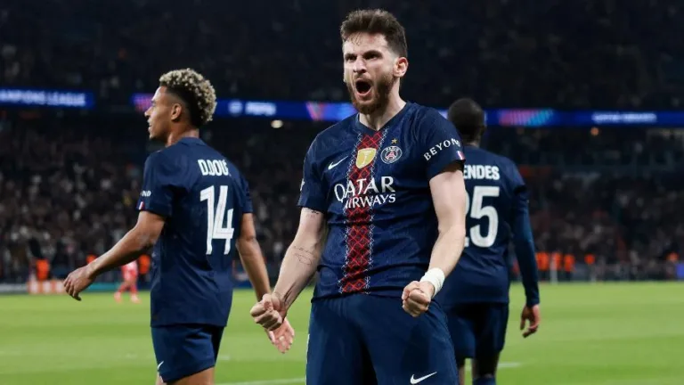Bayern de Munique e PSG se enfrentam em partida decisiva da Liga dos Campeões