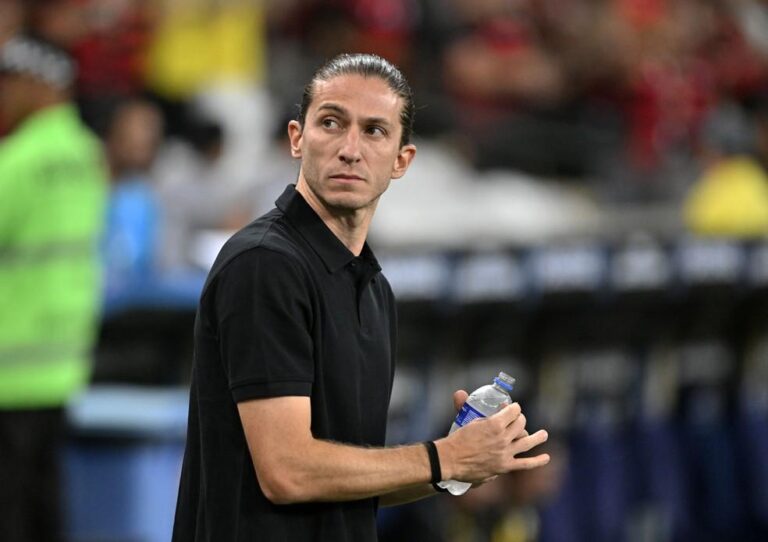 Filipe Luís é o novo técnico do Monaco e surge como favorito para o Bayer Leverkusen