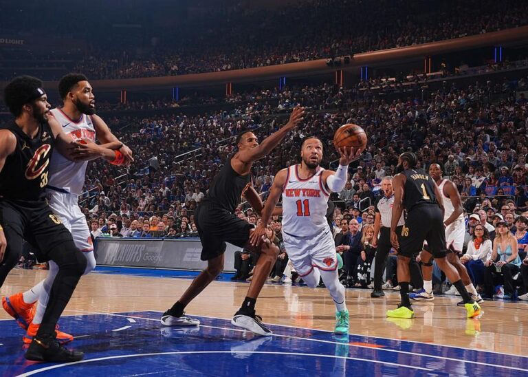 Knicks Vencem Cavaliers na Prorrogação e saem na Frente na Final do Leste