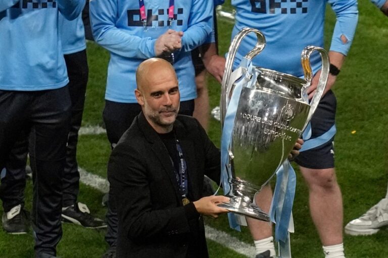Pep Guardiola Confirma Sua Saída do Manchester City Após Uma Década de Sucessos