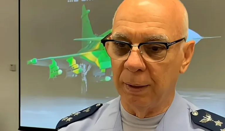 Comandante da FAB Defende Investimentos no Setor Espacial Brasileiro