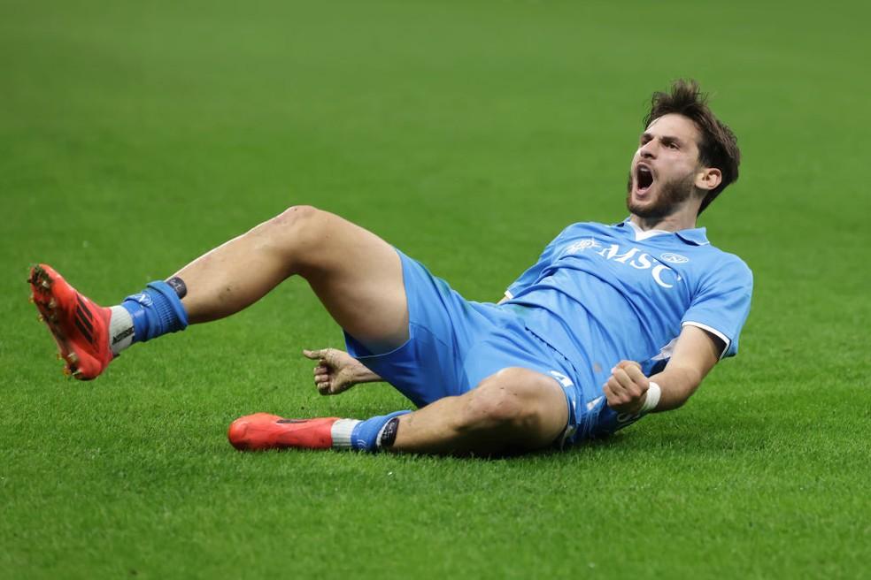 Kvaratskhelia em ação pelo Napoli