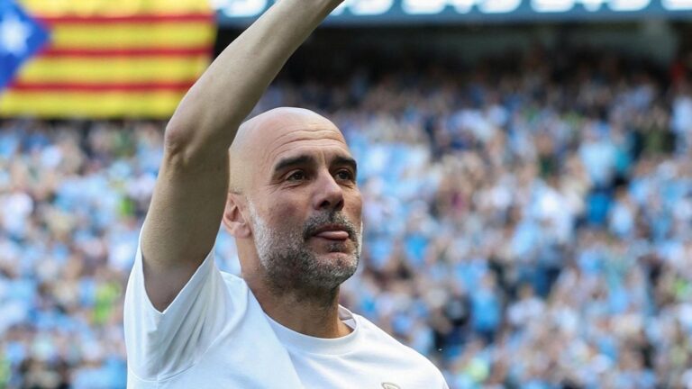 Manchester City encerra era de Guardiola com derrota para Aston Villa