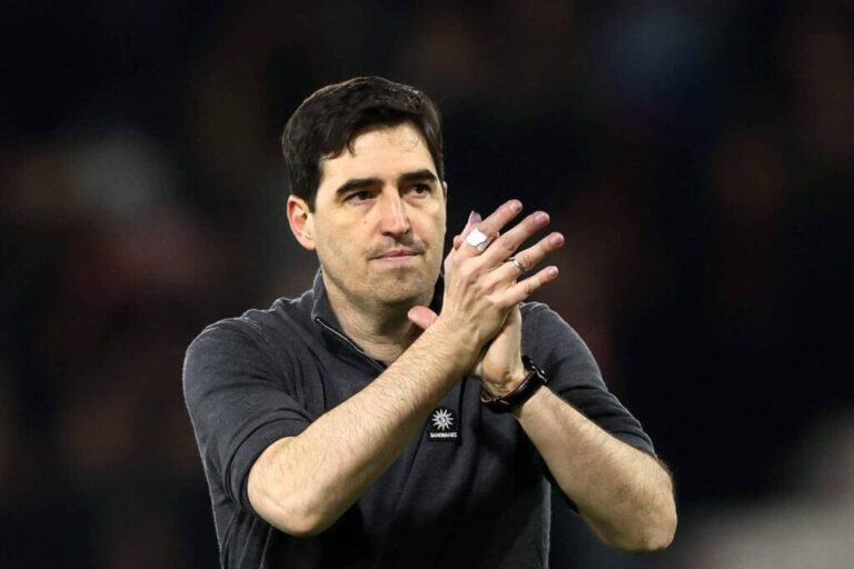 Andoni Iraola é o favorito para assumir o comando do Liverpool após a saída de Arne Slot