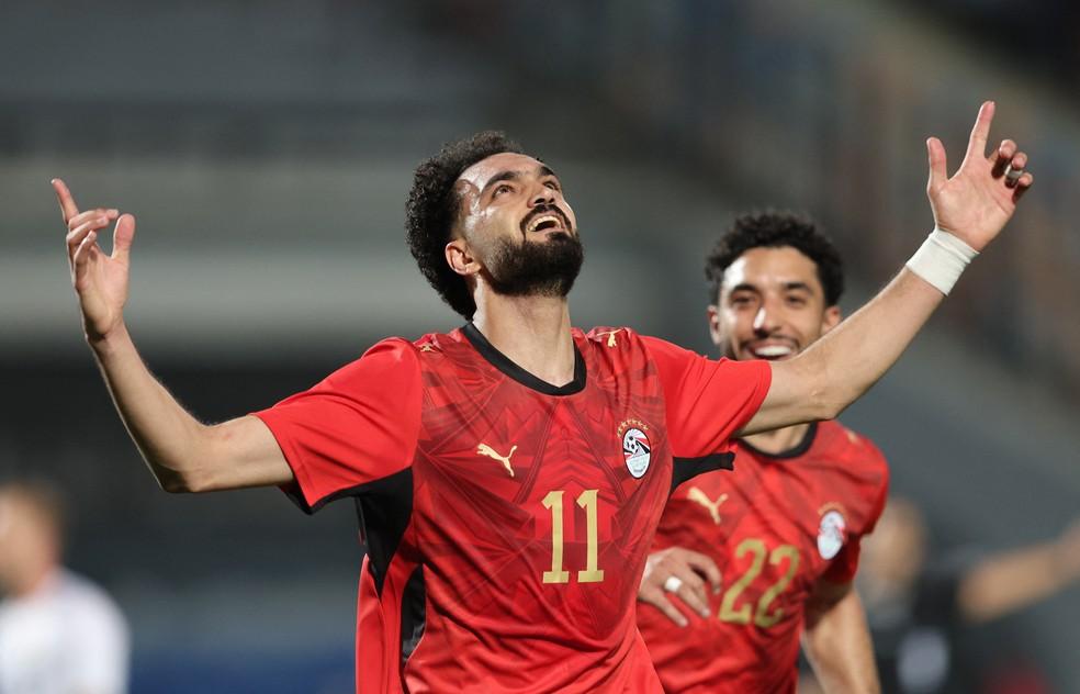 Mostafa Zico comemora gol em Egito x Rússia