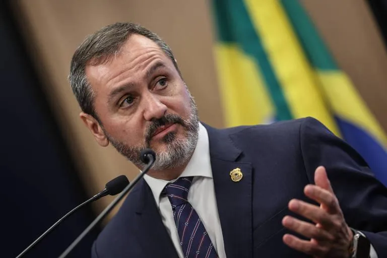 Polícia Federal Explica Mudança na Investigação sobre Fraudes do INSS