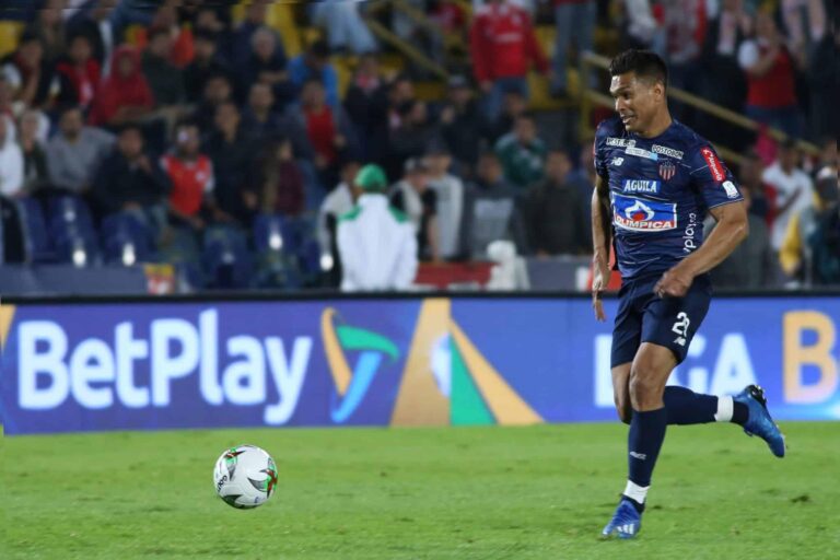 Teo Gutiérrez não será titular em partida decisiva do Junior contra o Santa Fe