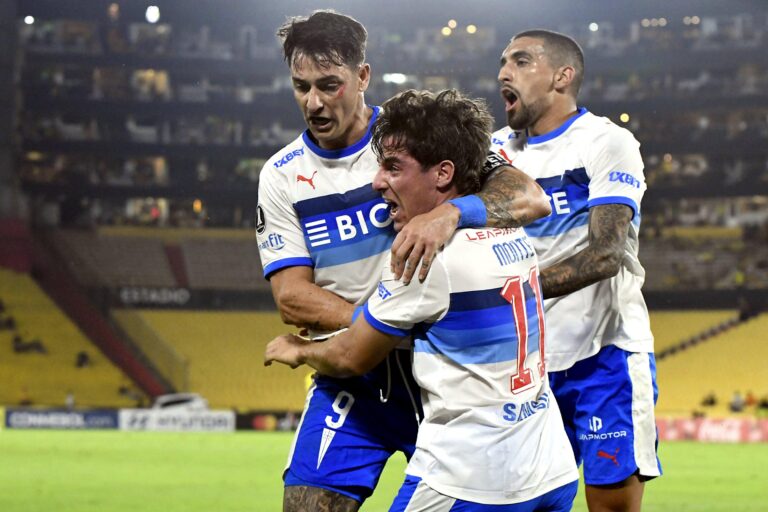 Universidad Católica e Barcelona S.C. se enfrentam na Copa Libertadores 2026: Resumo da Partida