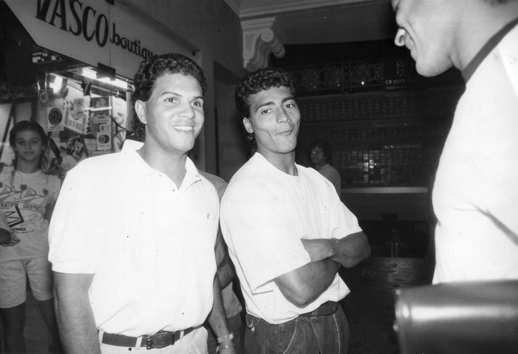 Geovani e Romário em São Januário, em 1989