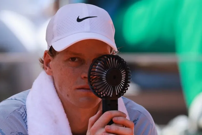 Jannik Sinner é eliminado de Roland Garros após derrota para Cerúndolo