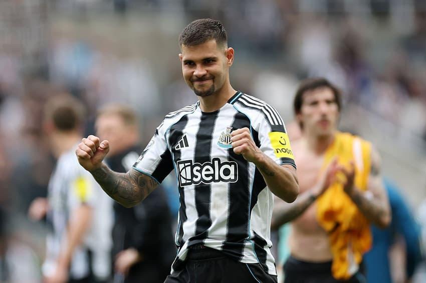 Bruno Guimarães em ação pelo Newcastle