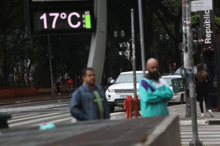 Frente Fria Mantém Baixas Temperaturas e Fortes Chuvas no Brasil; Veja Previsão do Tempo