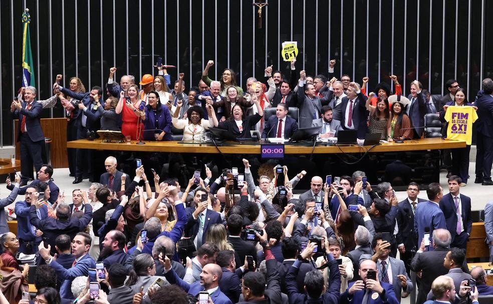 Câmara aprova fim da escala 6x1
