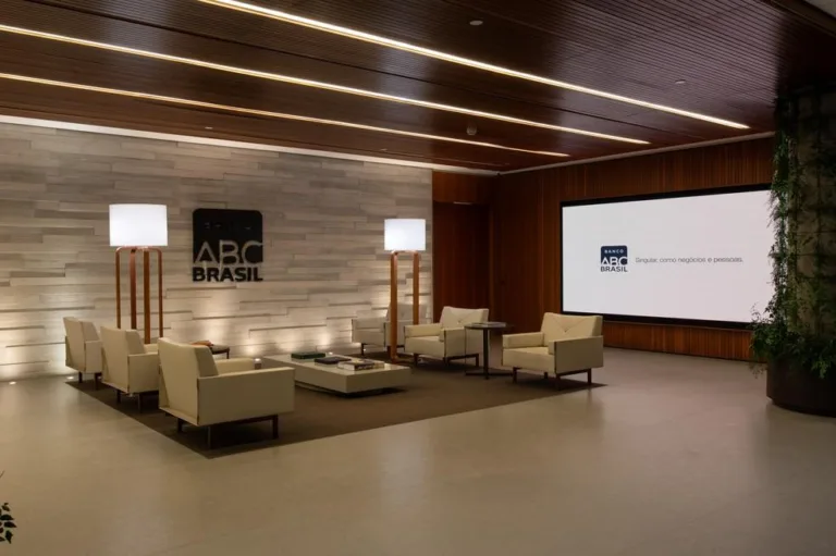 Banco ABC Brasil registra lucro de R$ 230,2 milhões no primeiro trimestre de 2026