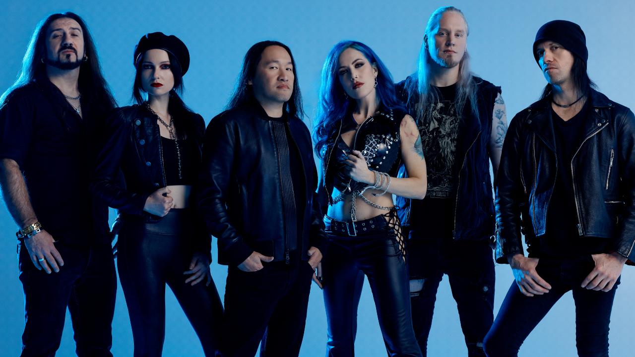 DragonForce com Alissa White-Gluz em 2026