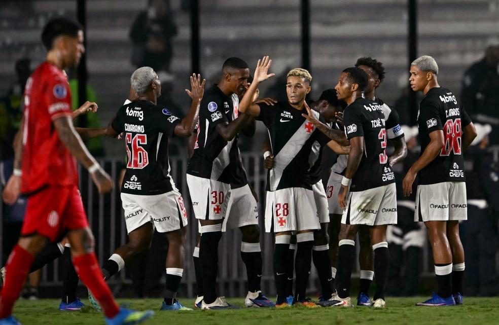 Vasco vai enfrentar o terceiro pior entre as equipes que terminaram em terceiro lugar na Libertadores