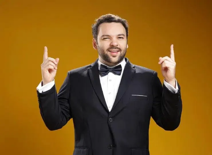 Humorista Raphael Ghanem Apresenta Espetáculo Interativo no Espírito Santo